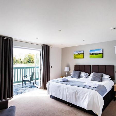 The Vale Golf & Country Club Villa Bishampton Buitenkant foto