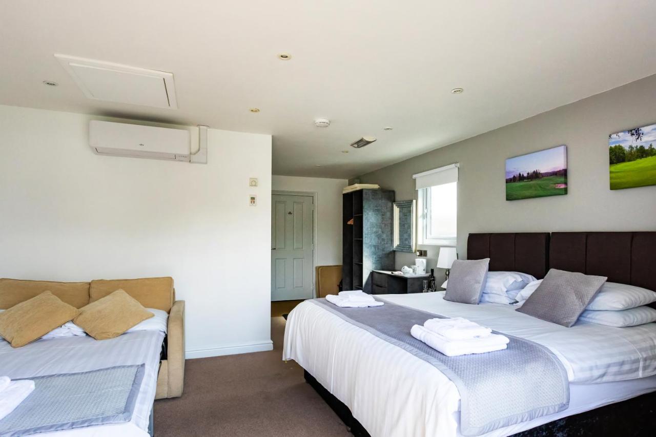 The Vale Golf & Country Club Villa Bishampton Buitenkant foto