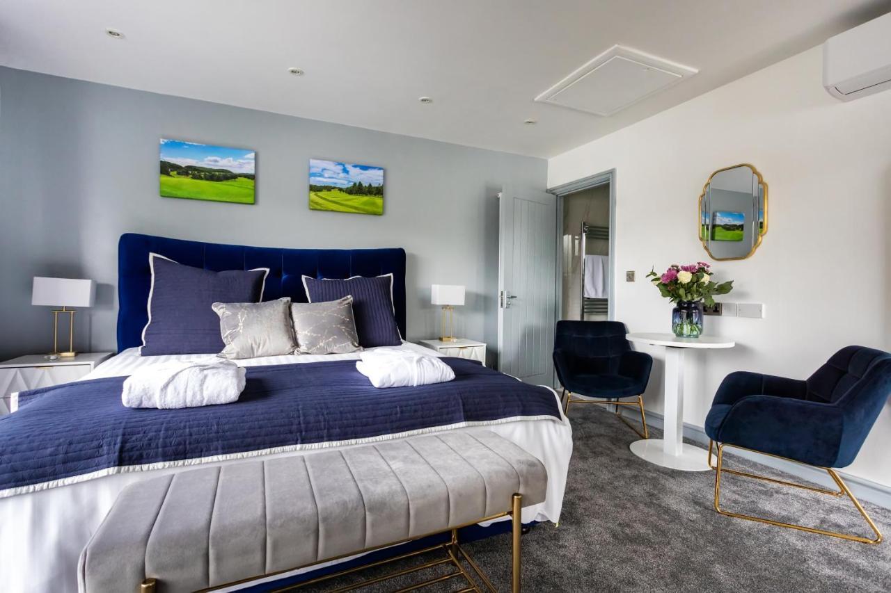 The Vale Golf & Country Club Villa Bishampton Buitenkant foto