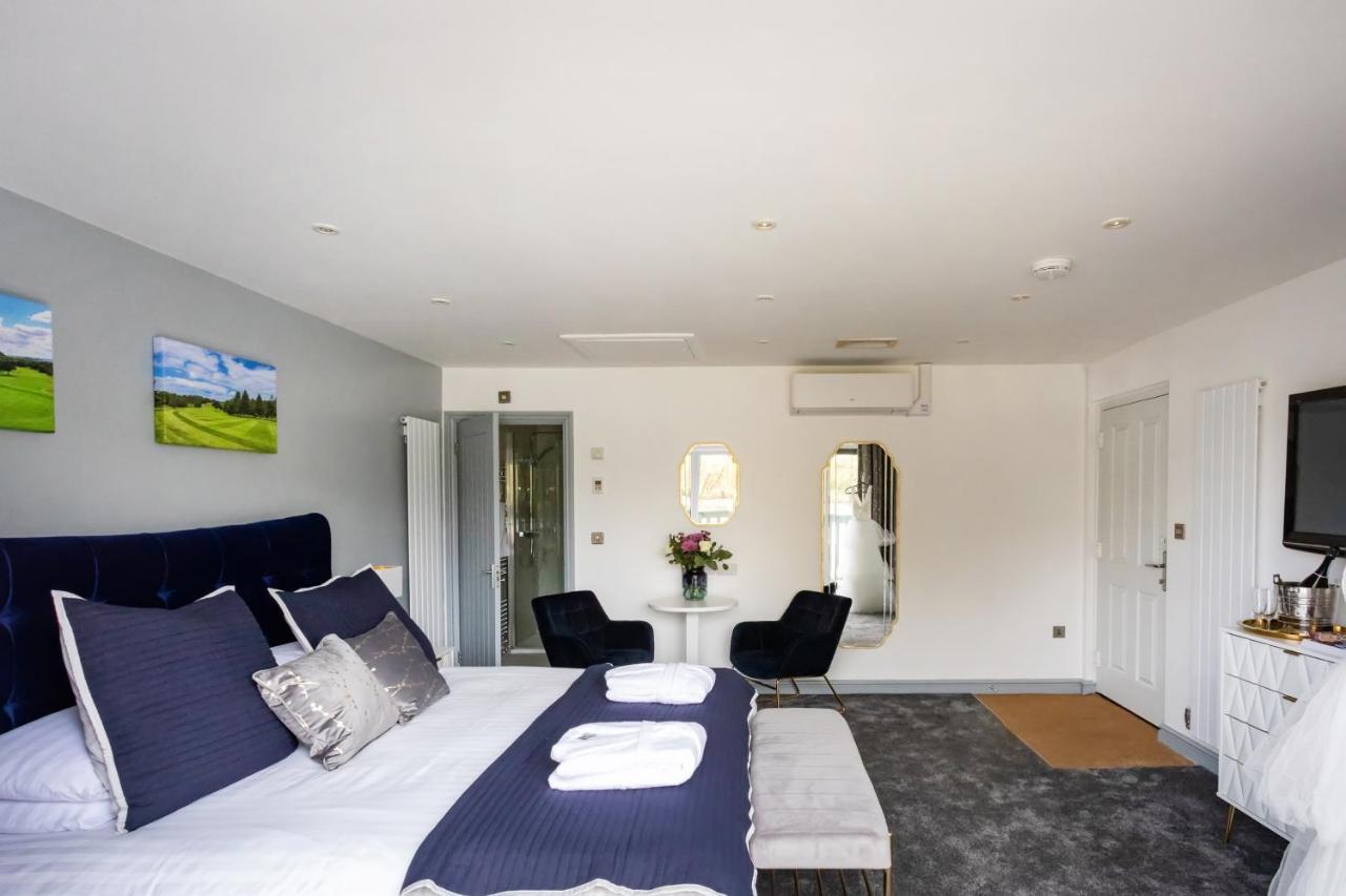 The Vale Golf & Country Club Villa Bishampton Buitenkant foto