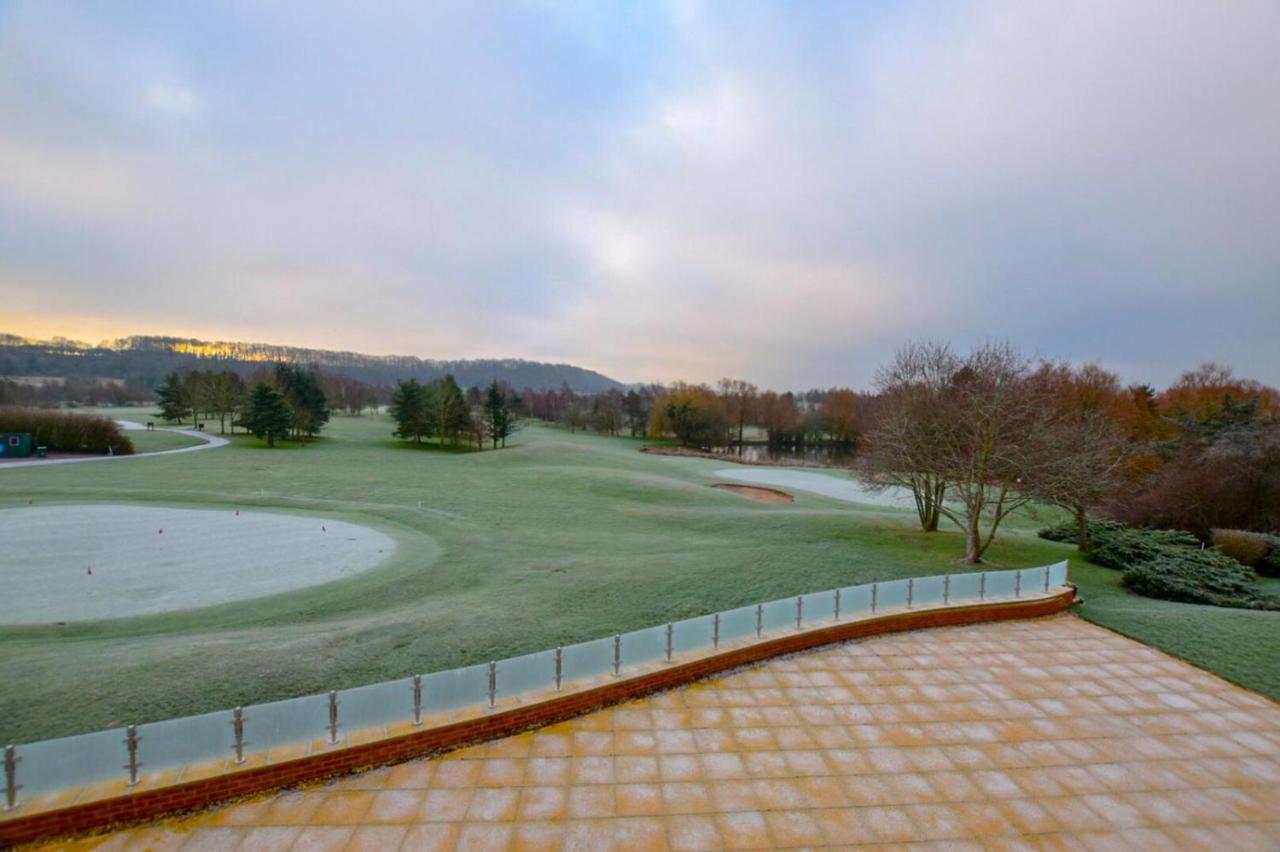 The Vale Golf & Country Club Villa Bishampton Buitenkant foto